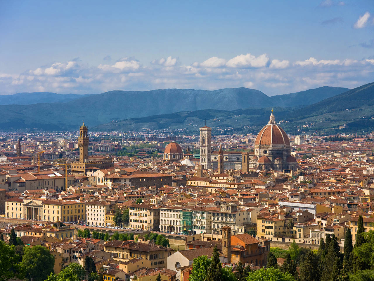 Bildansicht Sehenswürdigkeit Blick über die Dächer von Florenz von San Miniato al Monte Ansicht von Citysam